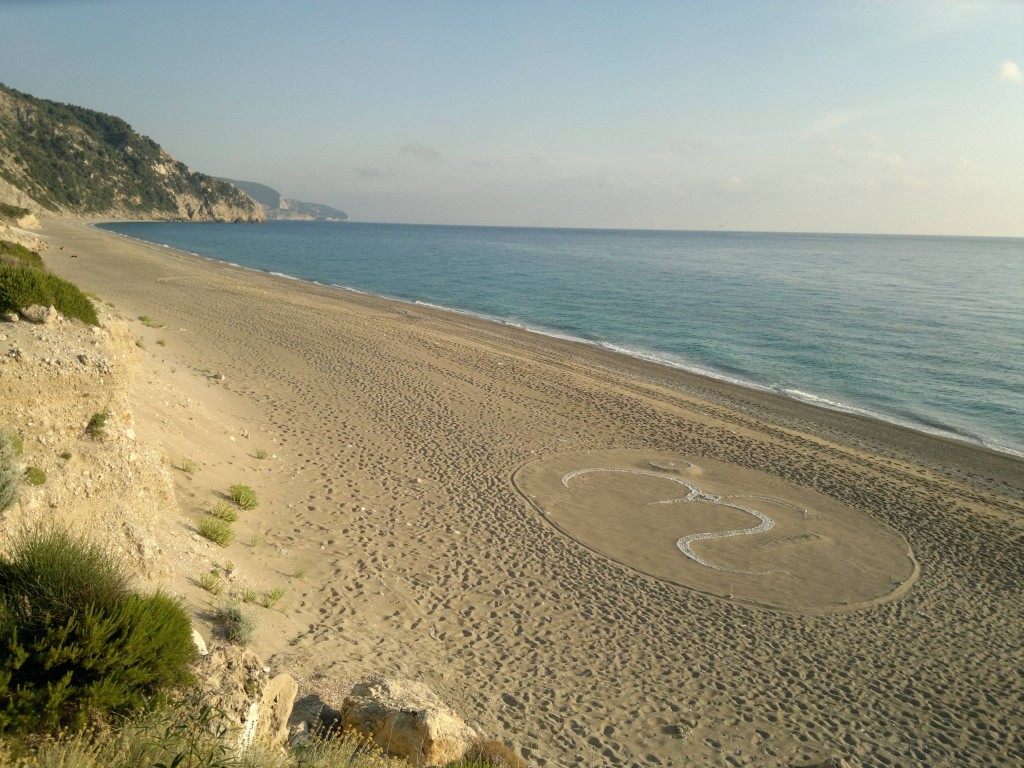 lefkada-beaches-gialos-now