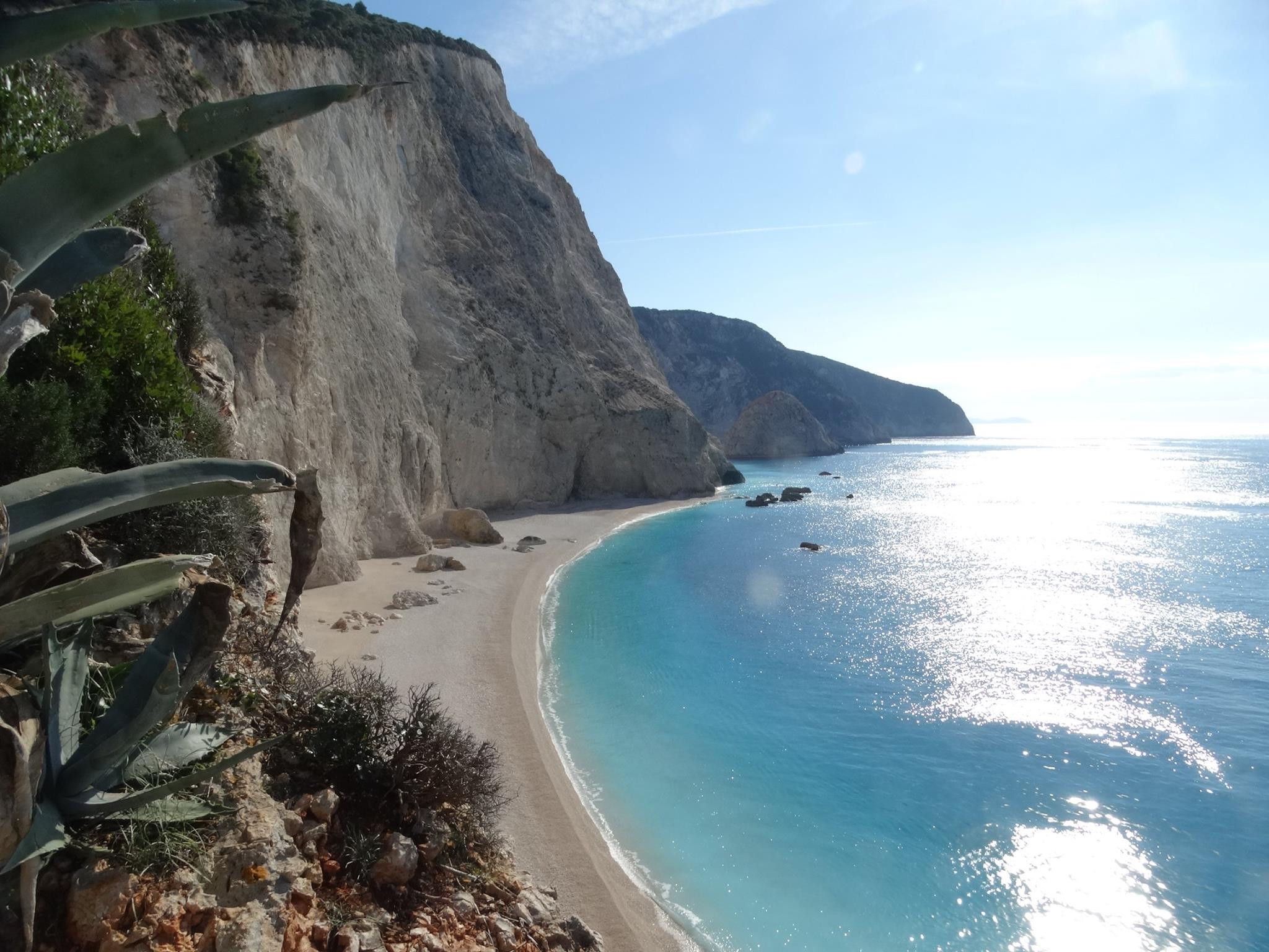 [Obrazek: lefkada-beaches-porto-katsiki-beach-up.jpg]